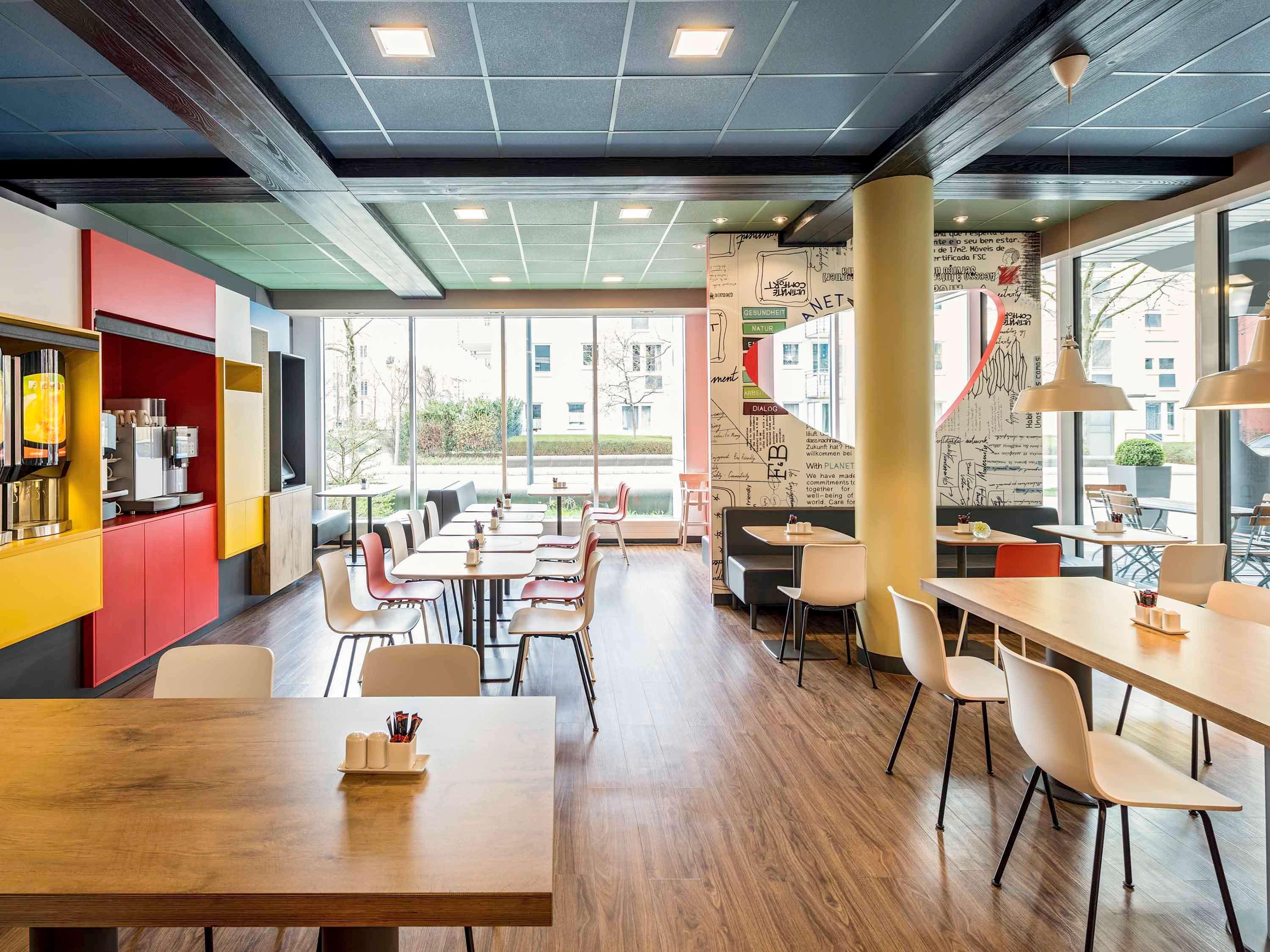 Ibis Muenchen Parkstadt Schwabing Bagian luar foto