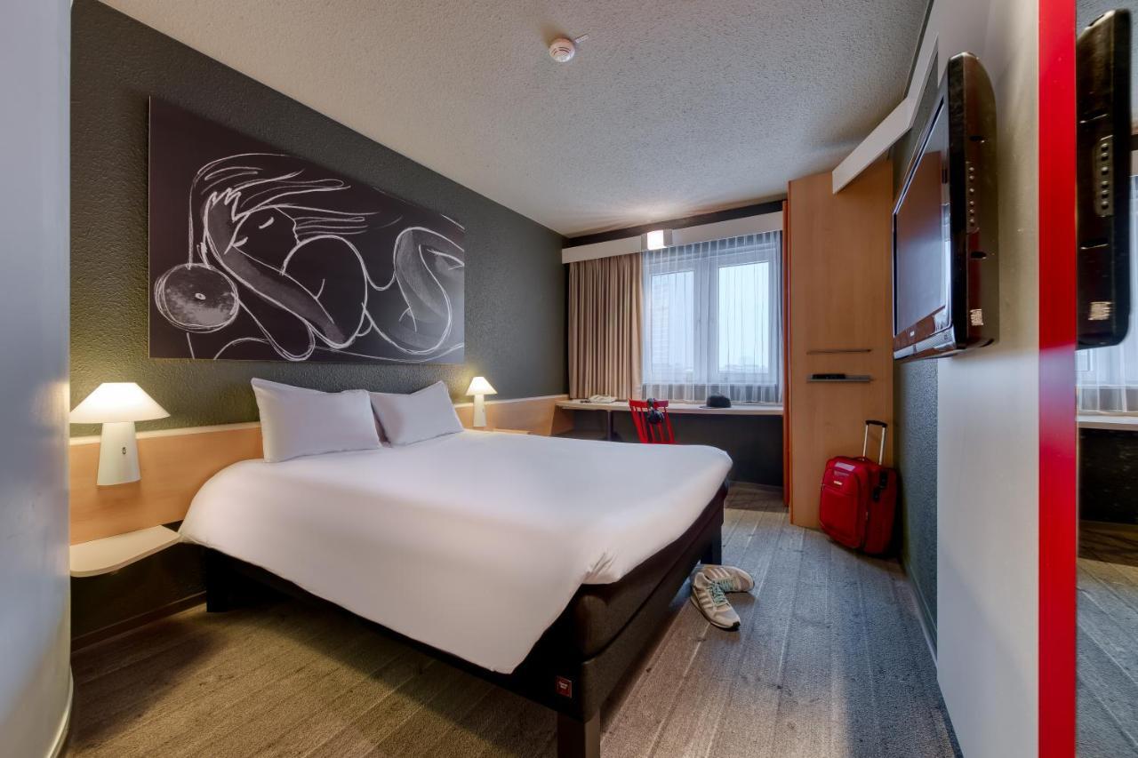 Ibis Muenchen Parkstadt Schwabing Bagian luar foto