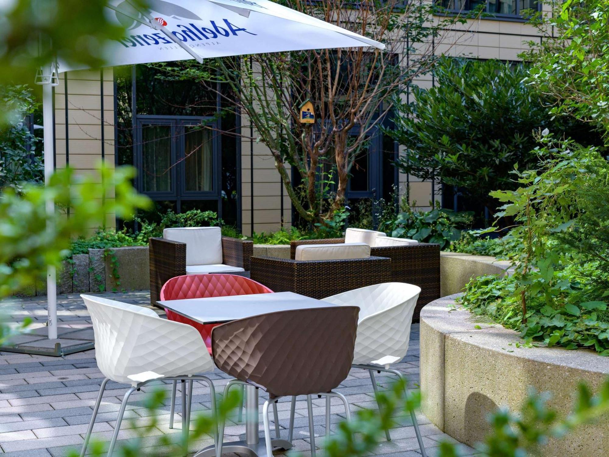 Ibis Muenchen Parkstadt Schwabing Bagian luar foto