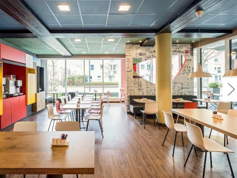 Ibis Muenchen Parkstadt Schwabing Bagian luar foto